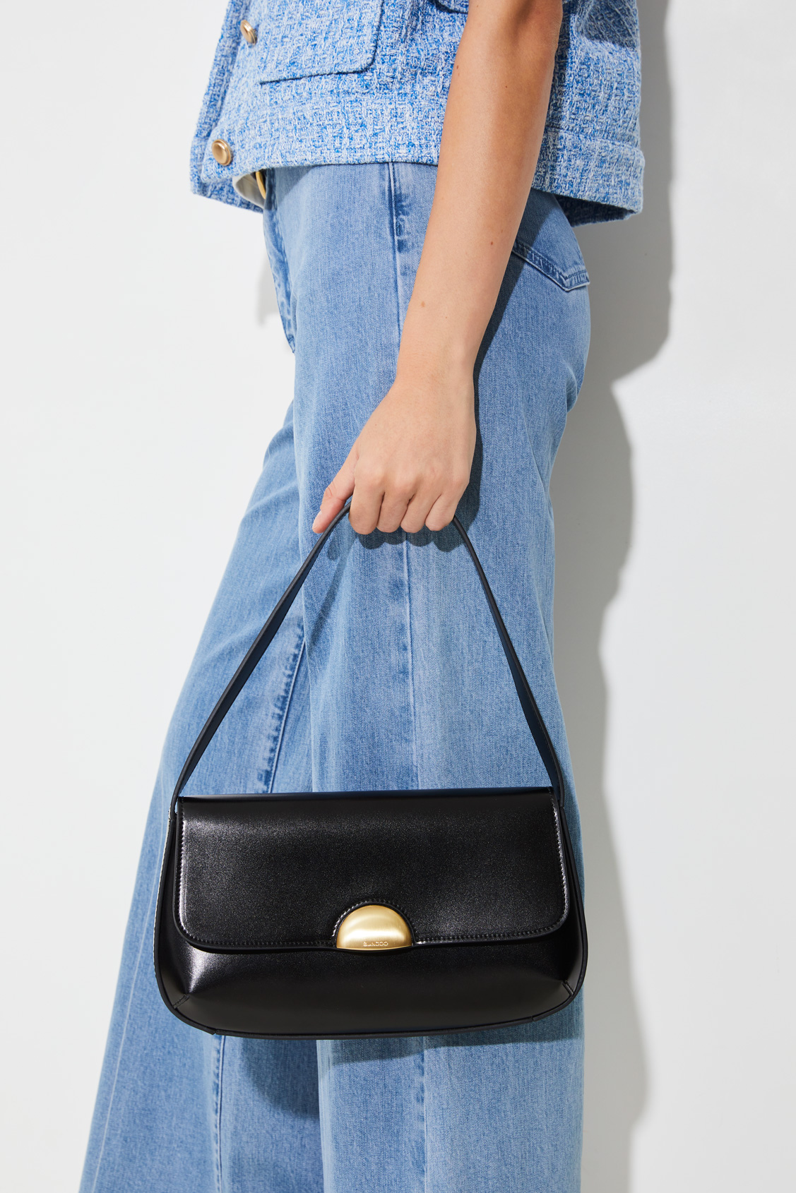 Mia Sac &agrave; main baguette en cuir noir vernis Noir Suncoo