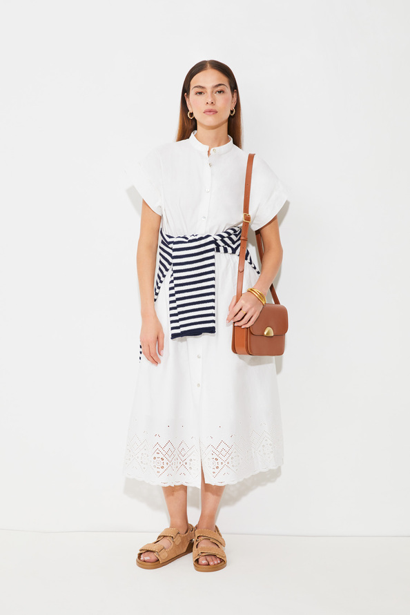 Robe Bébé Fille Bonpoint Brodée Main Boutonnée Dos - Taille 12 Mois, Neuve Avec étiquettes