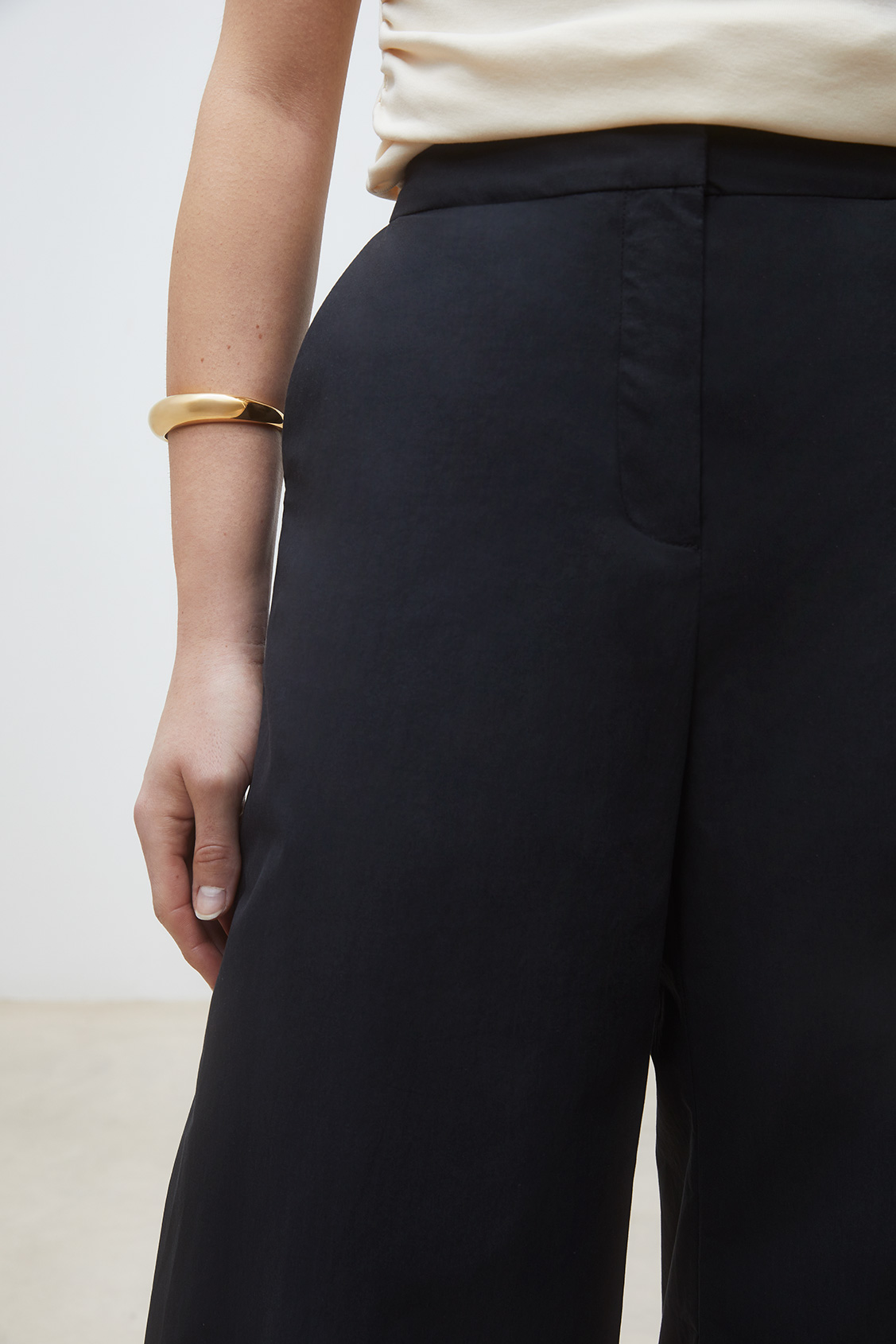 Jet Pantalon large noir uni Noir Suncoo