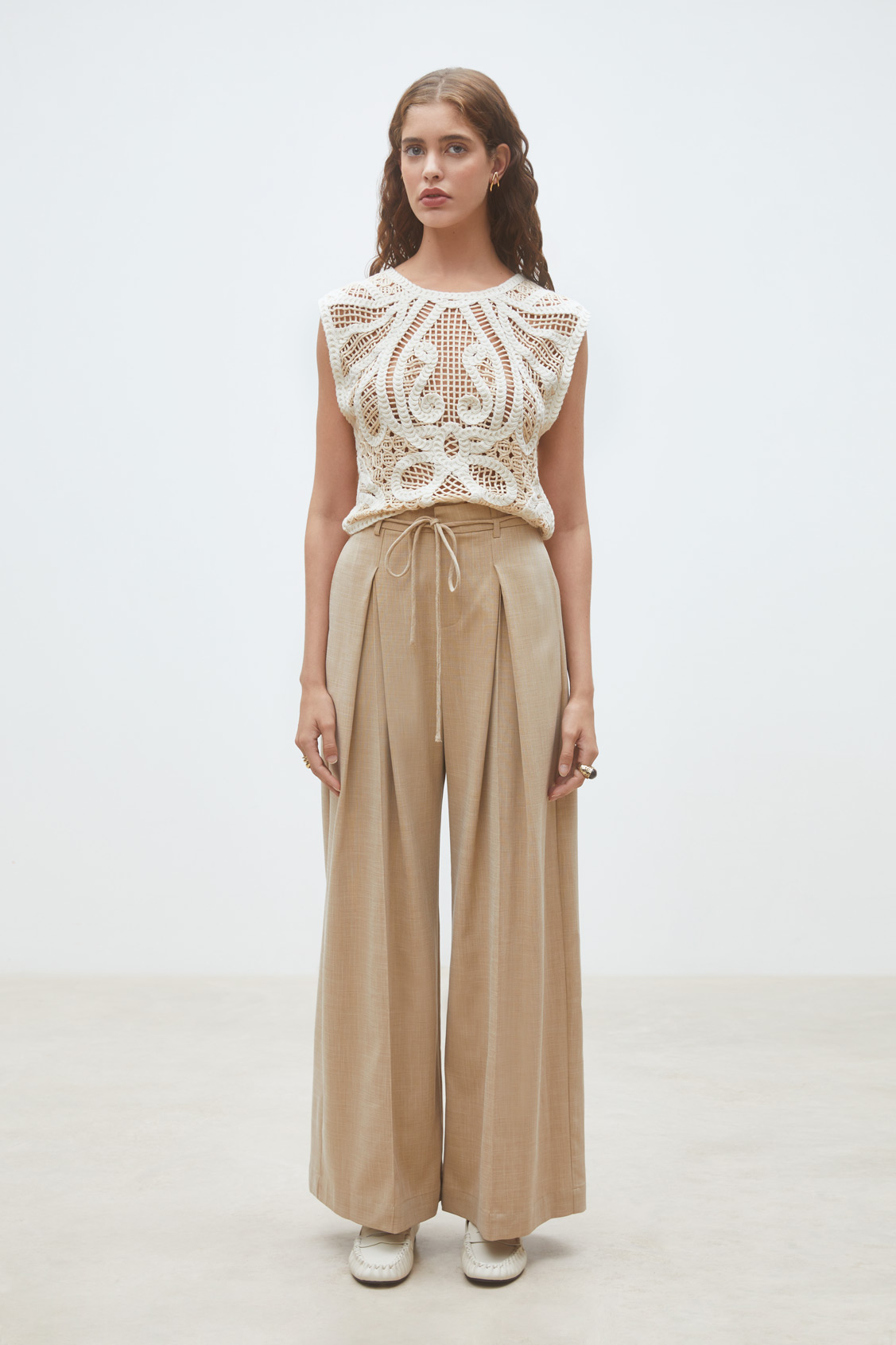 Polonia Pull en crochet bicolore sans manches Creme Suncoo