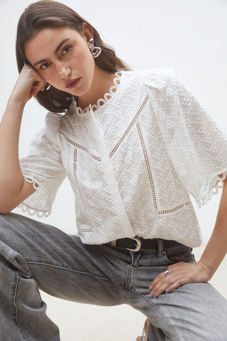 Leyla Blouse détails brodés Blanc casse Suncoo