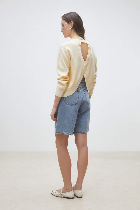 Plamedi Pull uni cr&egrave;me crois&eacute; au dos Creme Suncoo