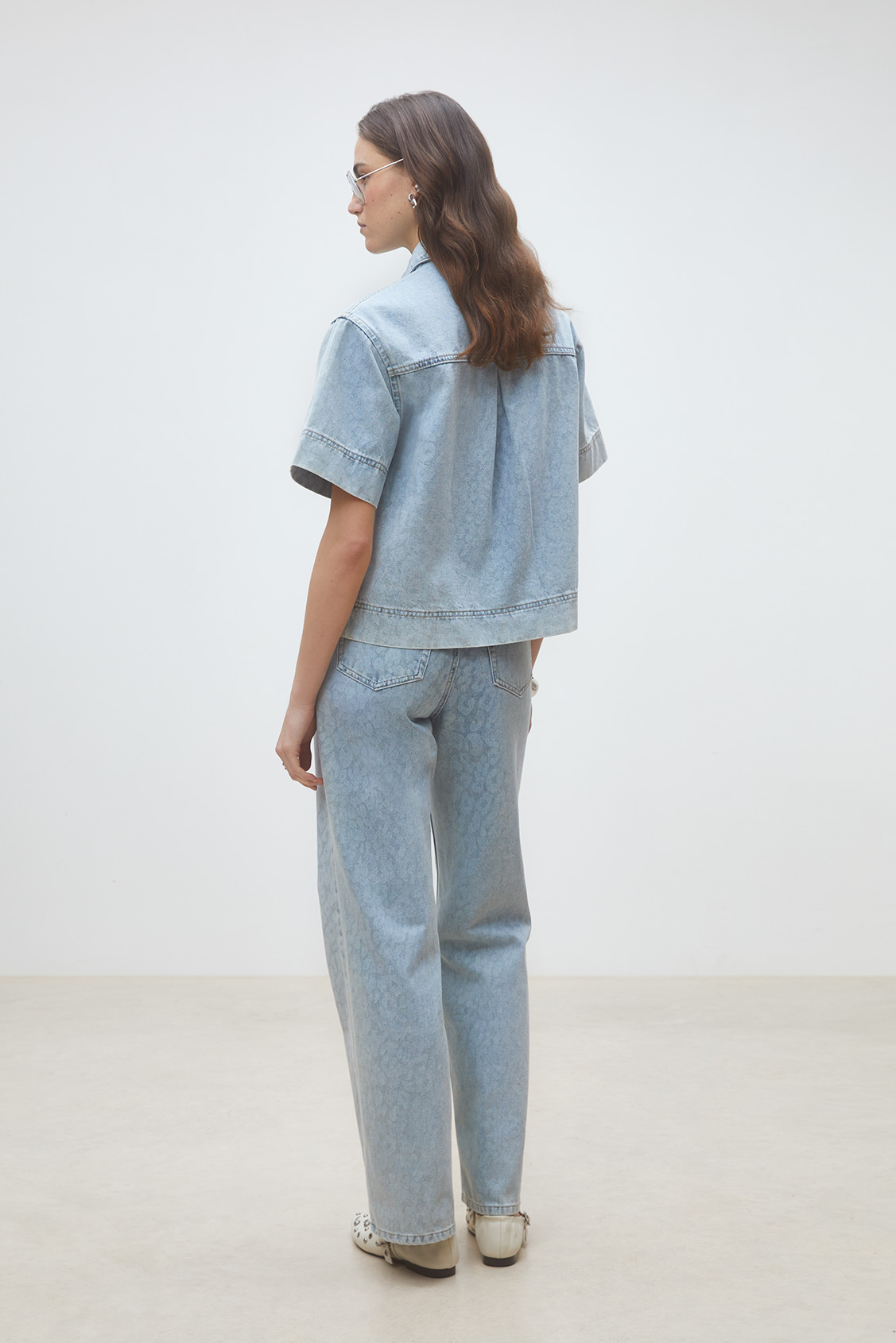 Ladji Blouse en denim motif l&eacute;opard Jeans clair Suncoo