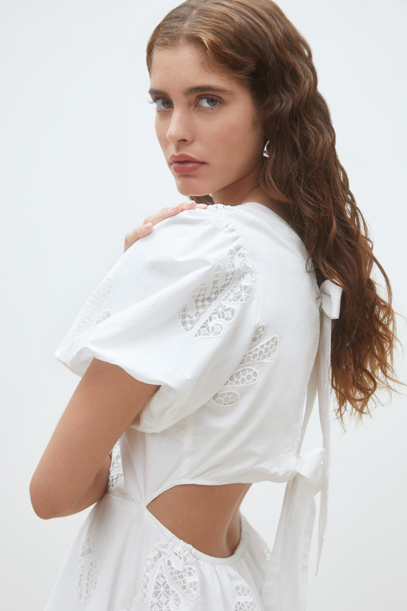 Celest Robe courte en popeline brod&eacute;e Blanc casse Suncoo
