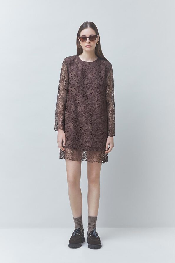 CHILL Robe courte en guipure Chocolat Suncoo