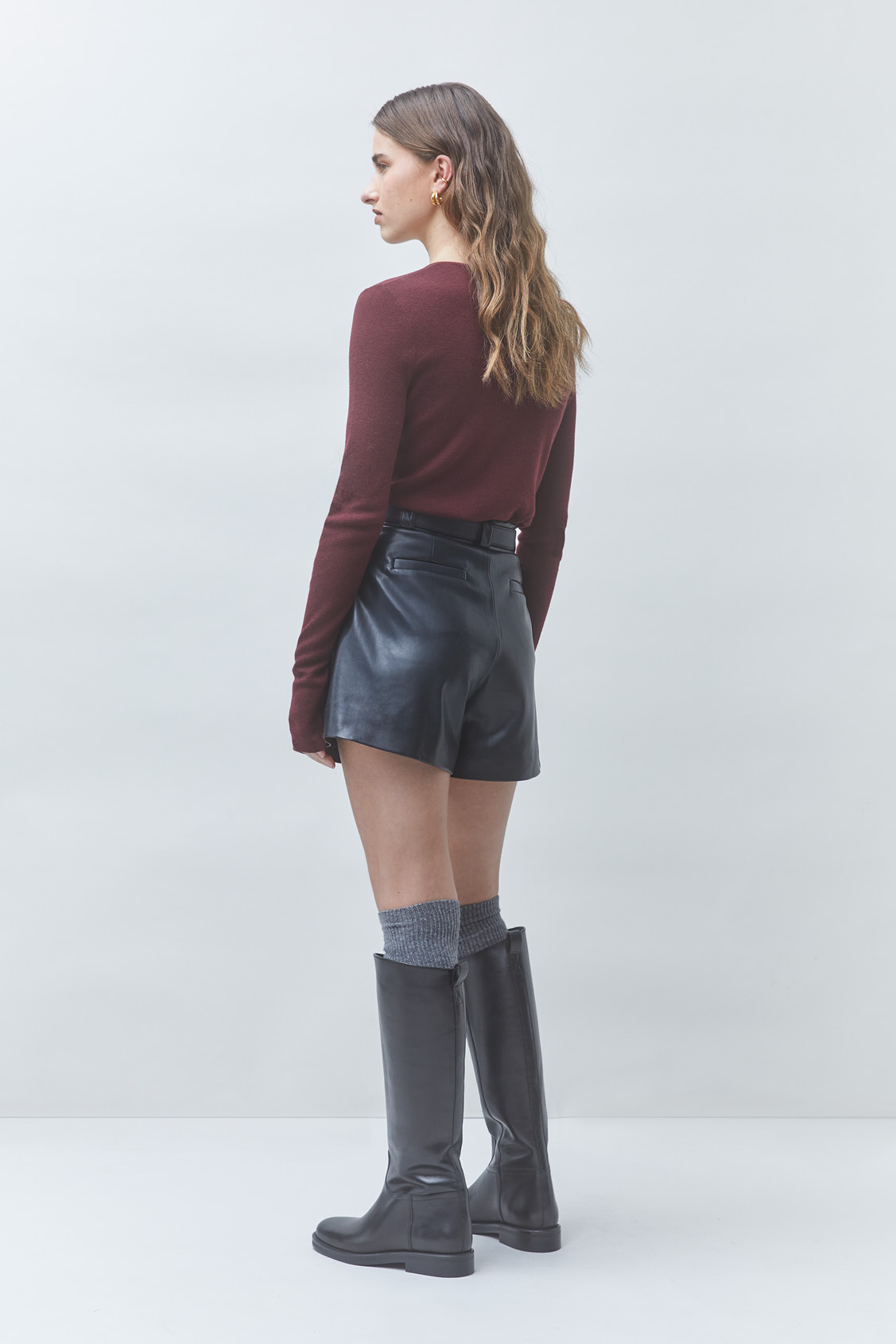 BEE Short en simili cuir noir Noir Suncoo