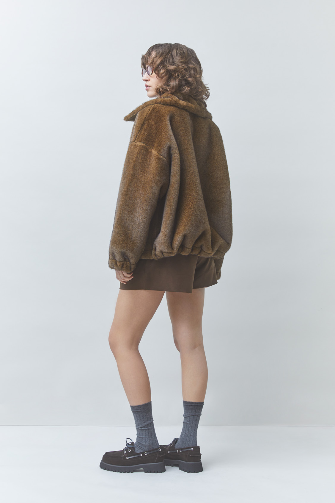 DARLING Manteau en fausse fourrure Kaki Suncoo
