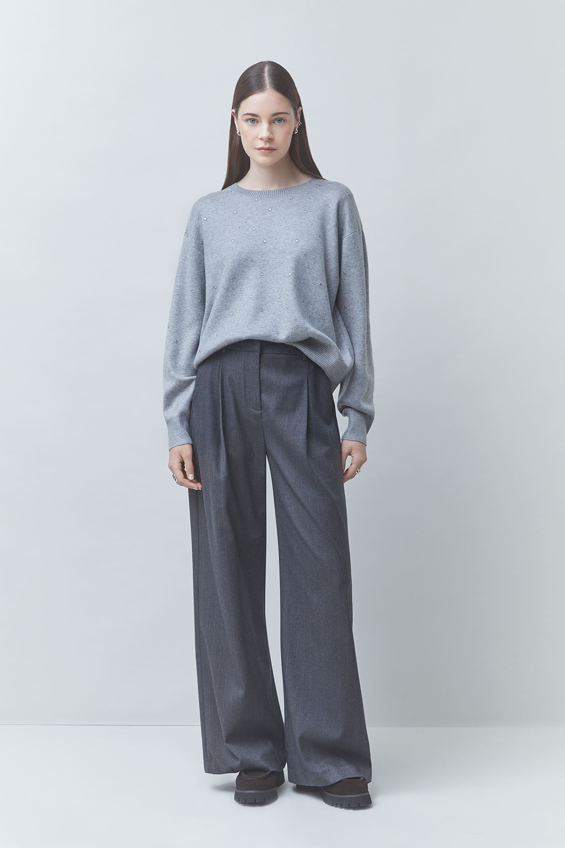 PAYETI Pull &agrave; strass crois&eacute; dans le dos Gris chin&eacute; Suncoo