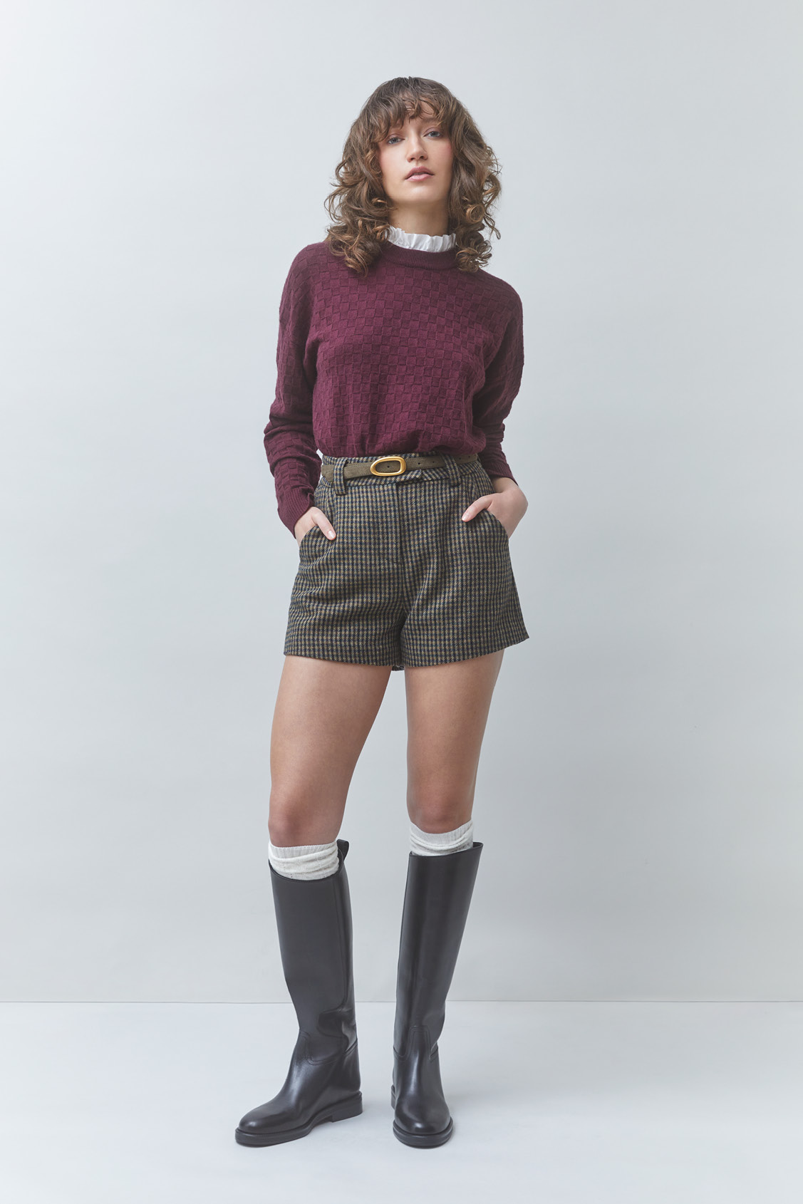PICOLA Pull maille damier détail col Prune Suncoo