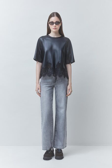 LONDON Blouse en simili cuir noir détails dentelle Noir Suncoo