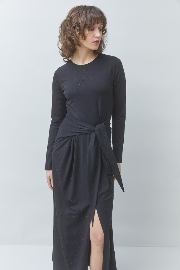COMETE Robe longue drapp&eacute;e d&eacute;tails strass Noir Suncoo