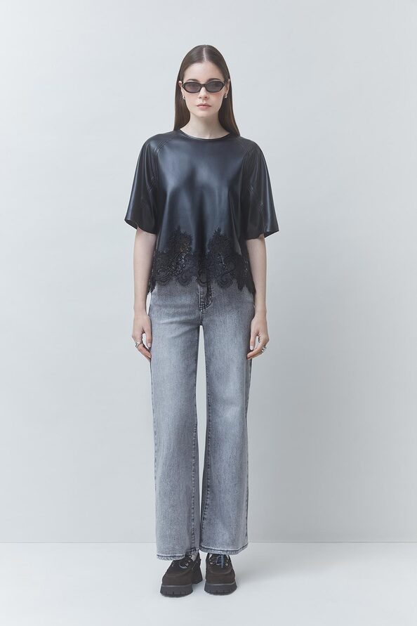 LONDON Blouse en simili cuir noir d&eacute;tails dentelle Noir Suncoo