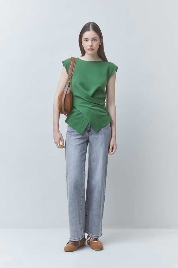 PASSO Pull vert sans manche coupe asym&eacute;trique Vert Suncoo